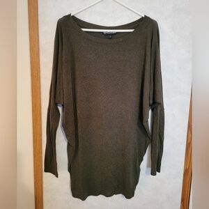 Wantable Army Green Long Sleeve Top